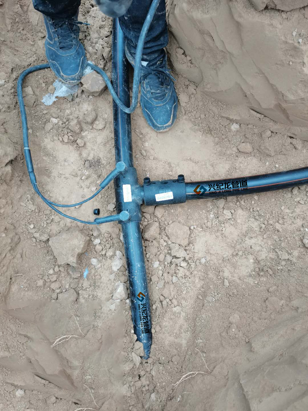 “興紀龍”埋地燃氣專用管，電熔連接施工圖